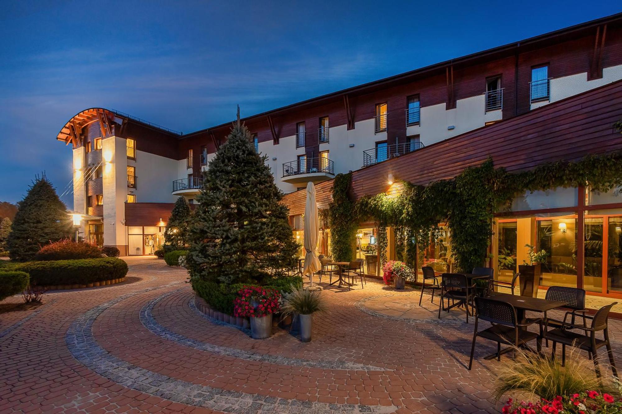 Hotel Medical Spa Malinowy Zdroj Solec-Zdrój Kültér fotó